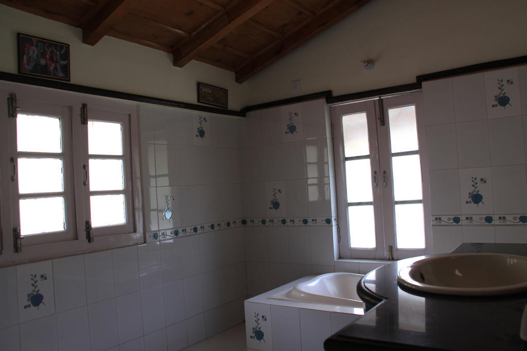 Rewa Retreat Hotel Nainital Room photo
